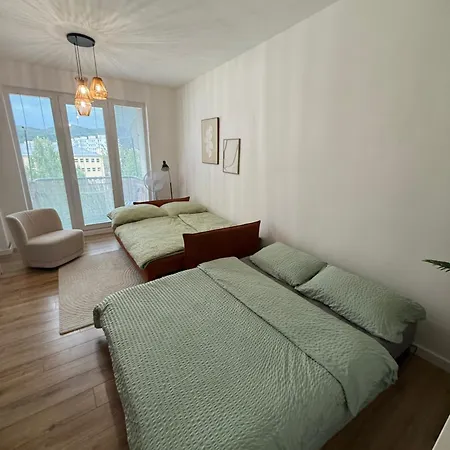 Exkluzivny V Centre S Parkovanim Zadarmo Zv3 Lejlighed