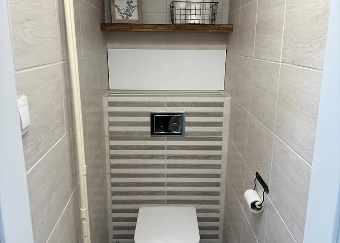 Exkluzivny V Centre S Parkovanim Zadarmo Zv3 즈볼렌